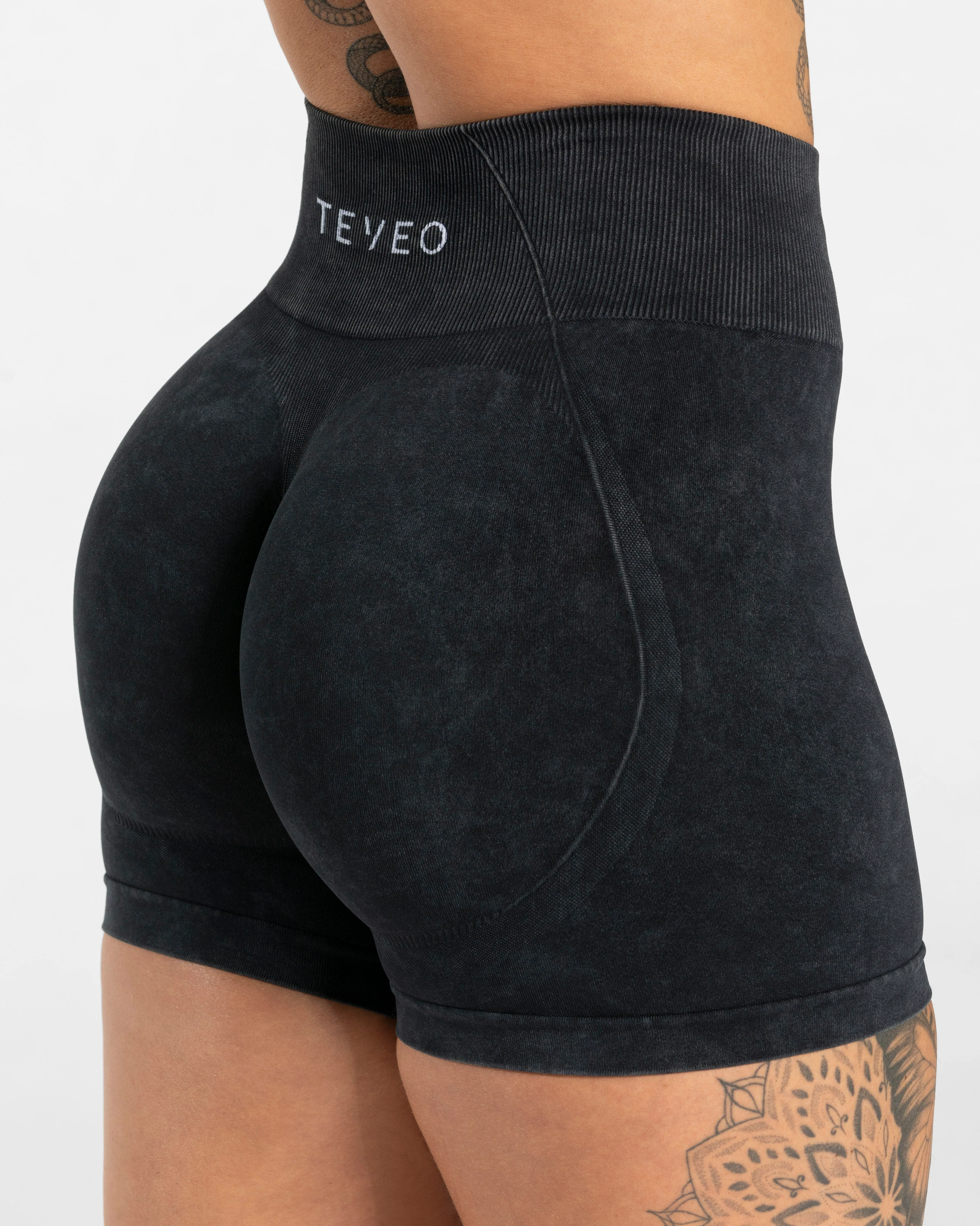 Acid Covert Scrunch Shorts  "Schwarz" - Image 4