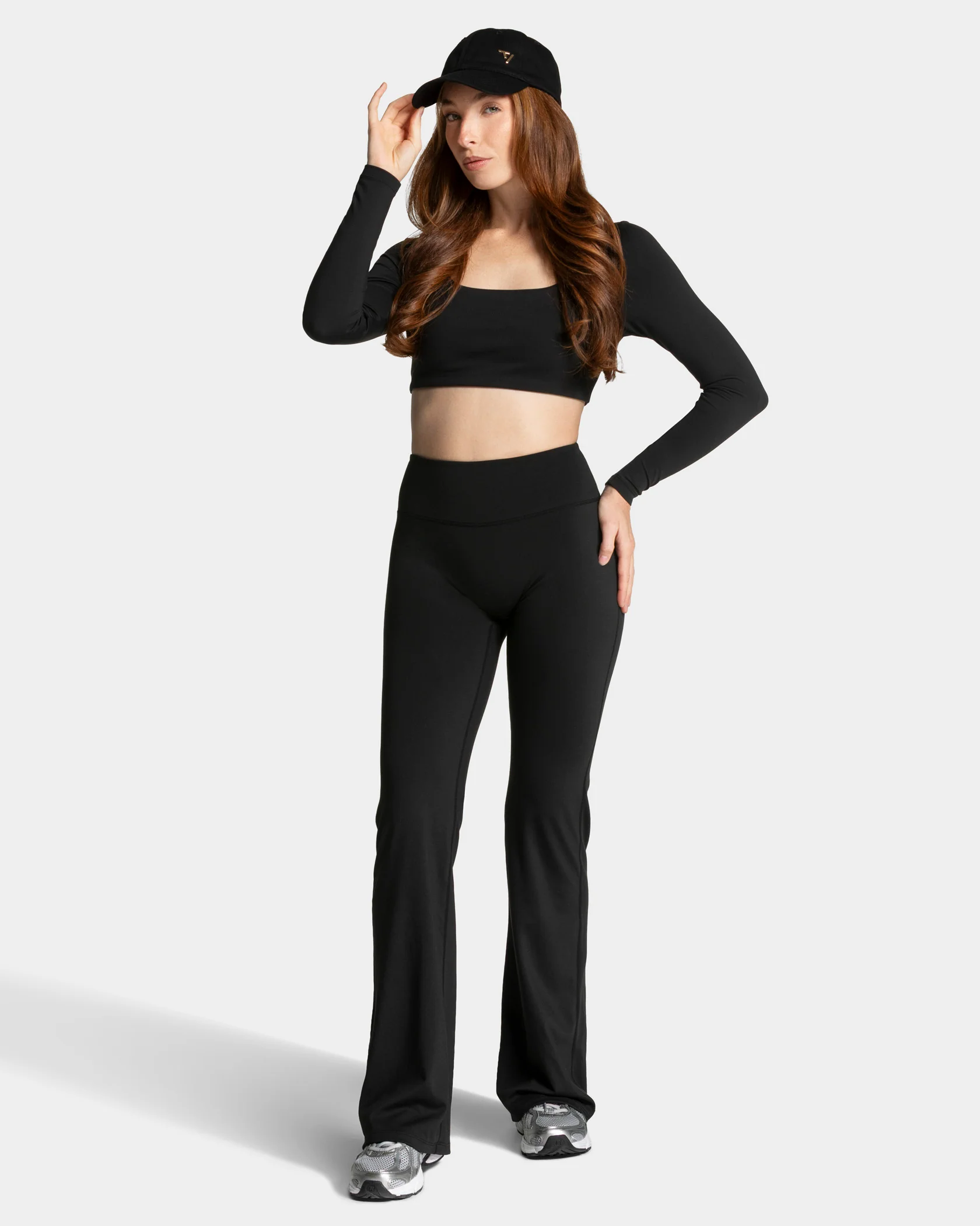 Allrounder Sculpt Scrunch Flared Leggings Regular "Schwarz" - Image 5