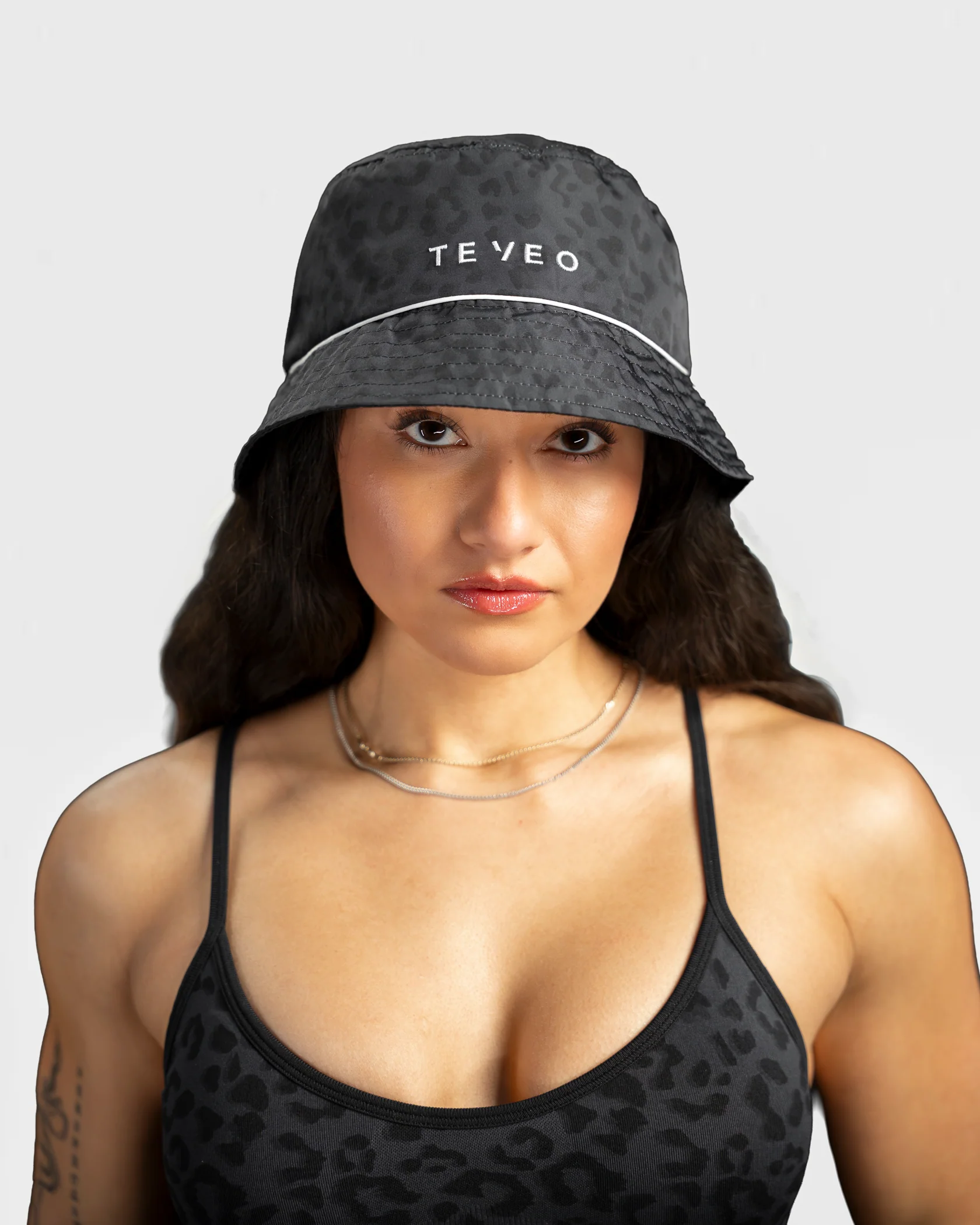 Contrastline Bucket Hat "Leo Schwarz" - Image 3