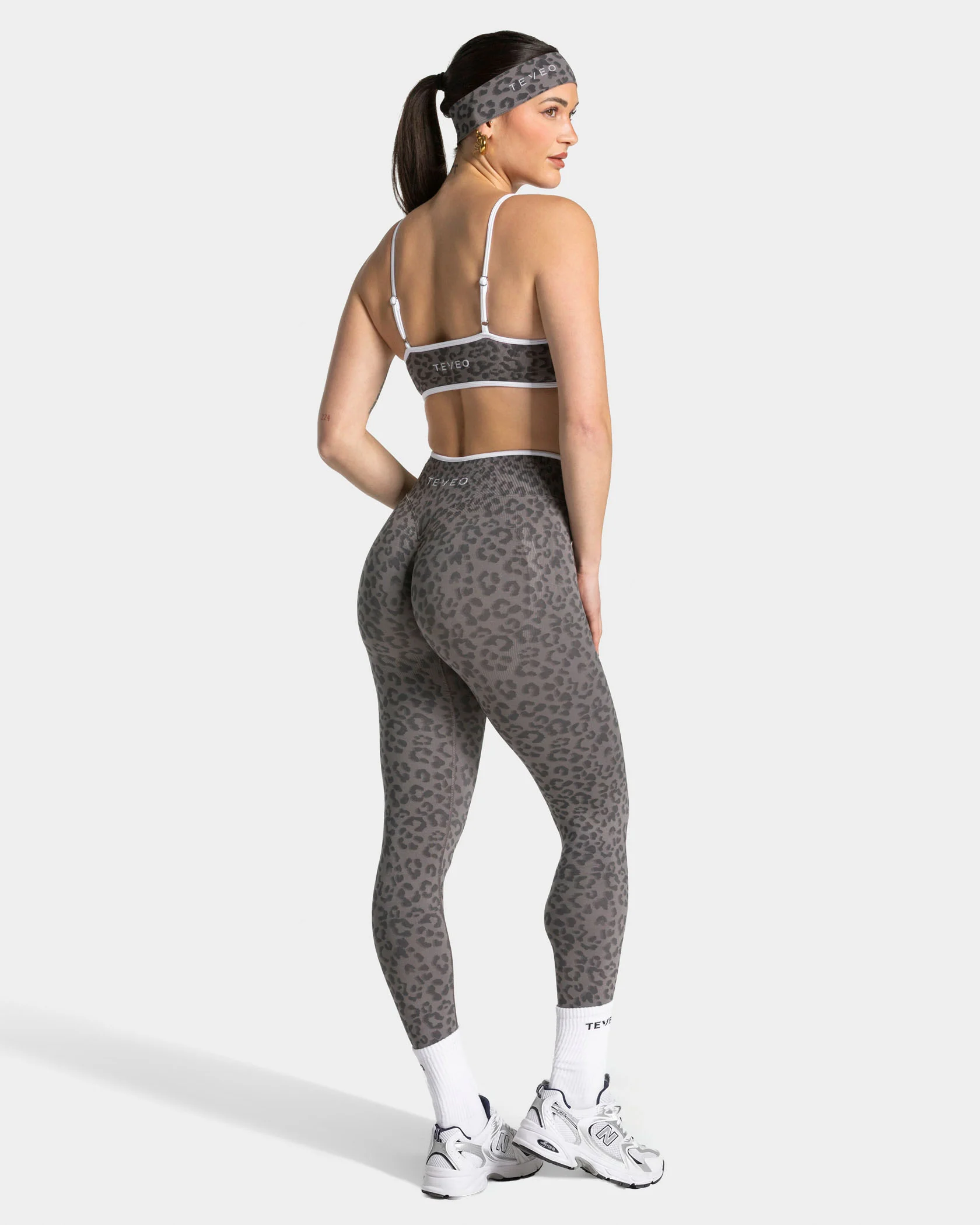 Contrastline Sculpt Scrunch Leggings "Leo Graphit" - Image 5