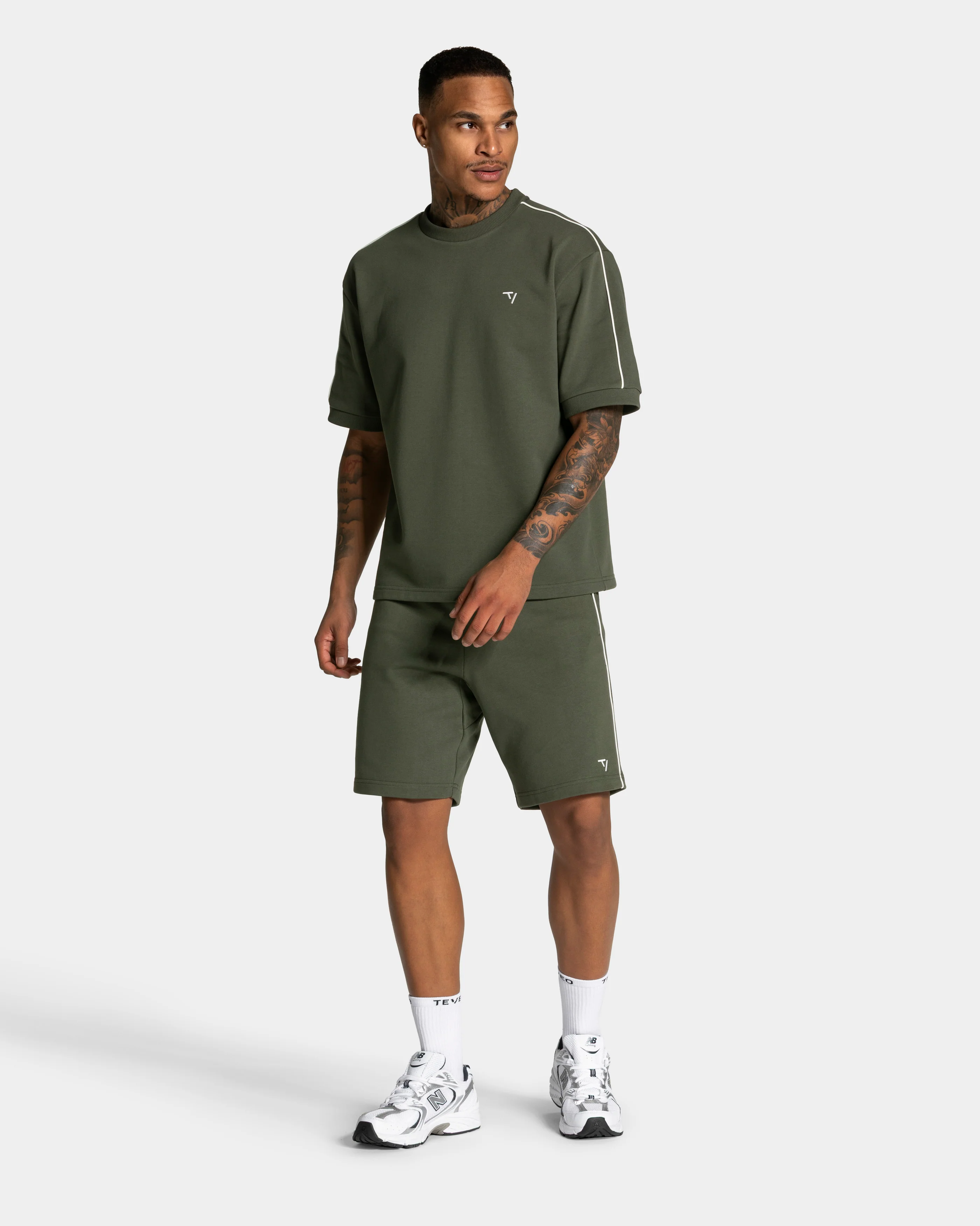 Contrastline Shorts "Khaki" - Image 3