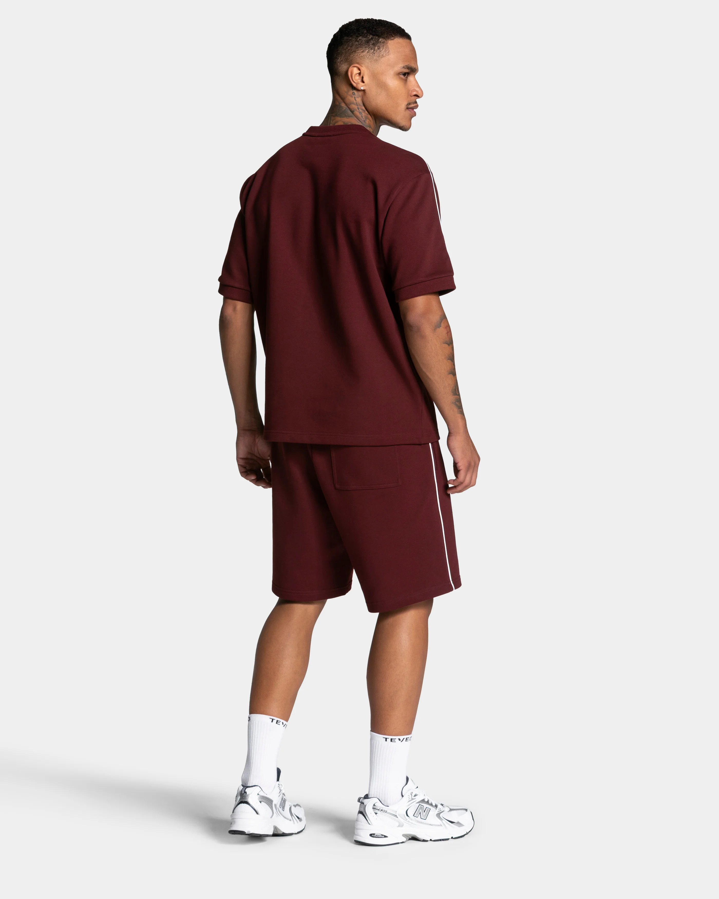 Contrastline Shorts "Weinrot" - Image 5