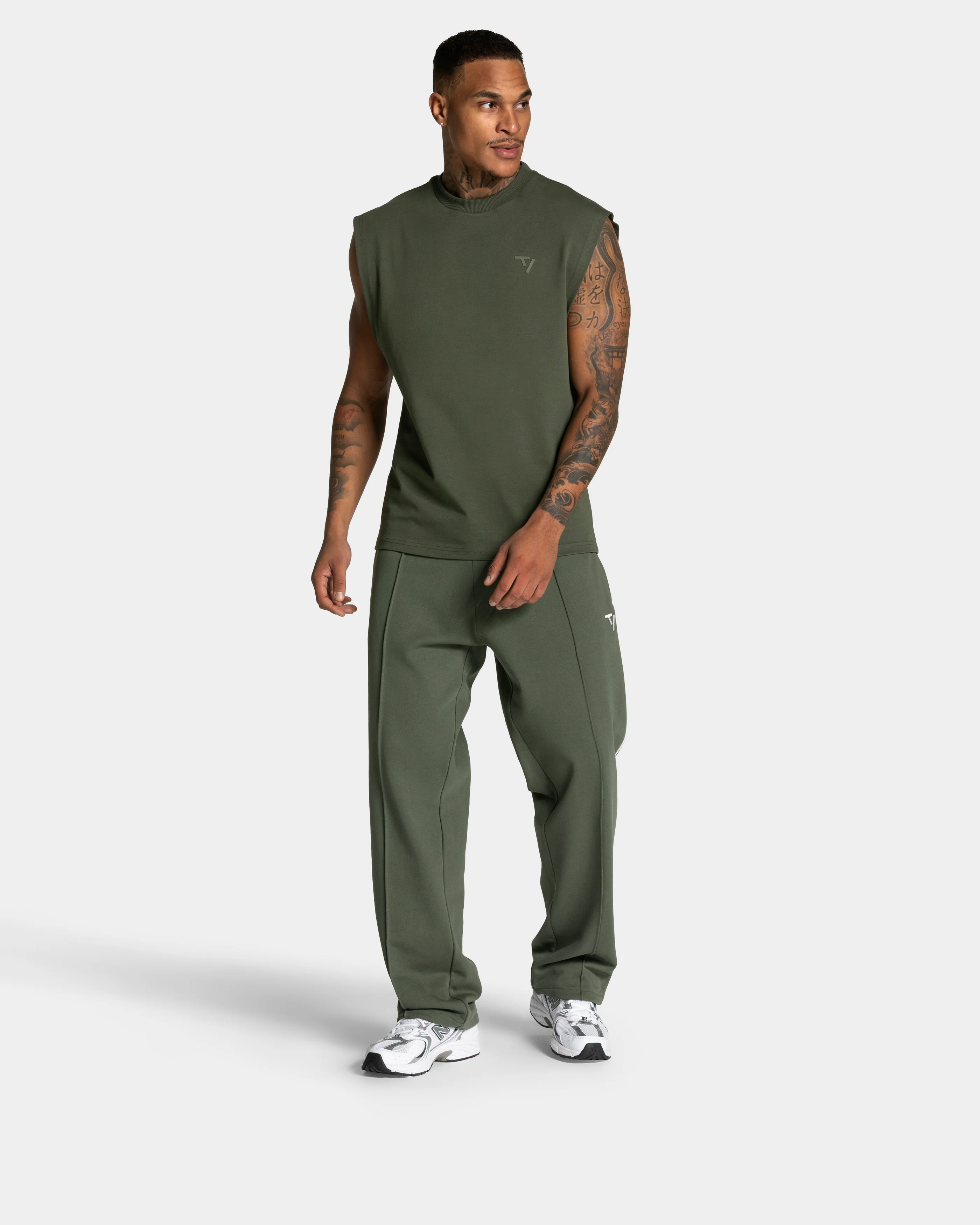 Contrastline Straight Leg Jogger "Khaki" - Image 3