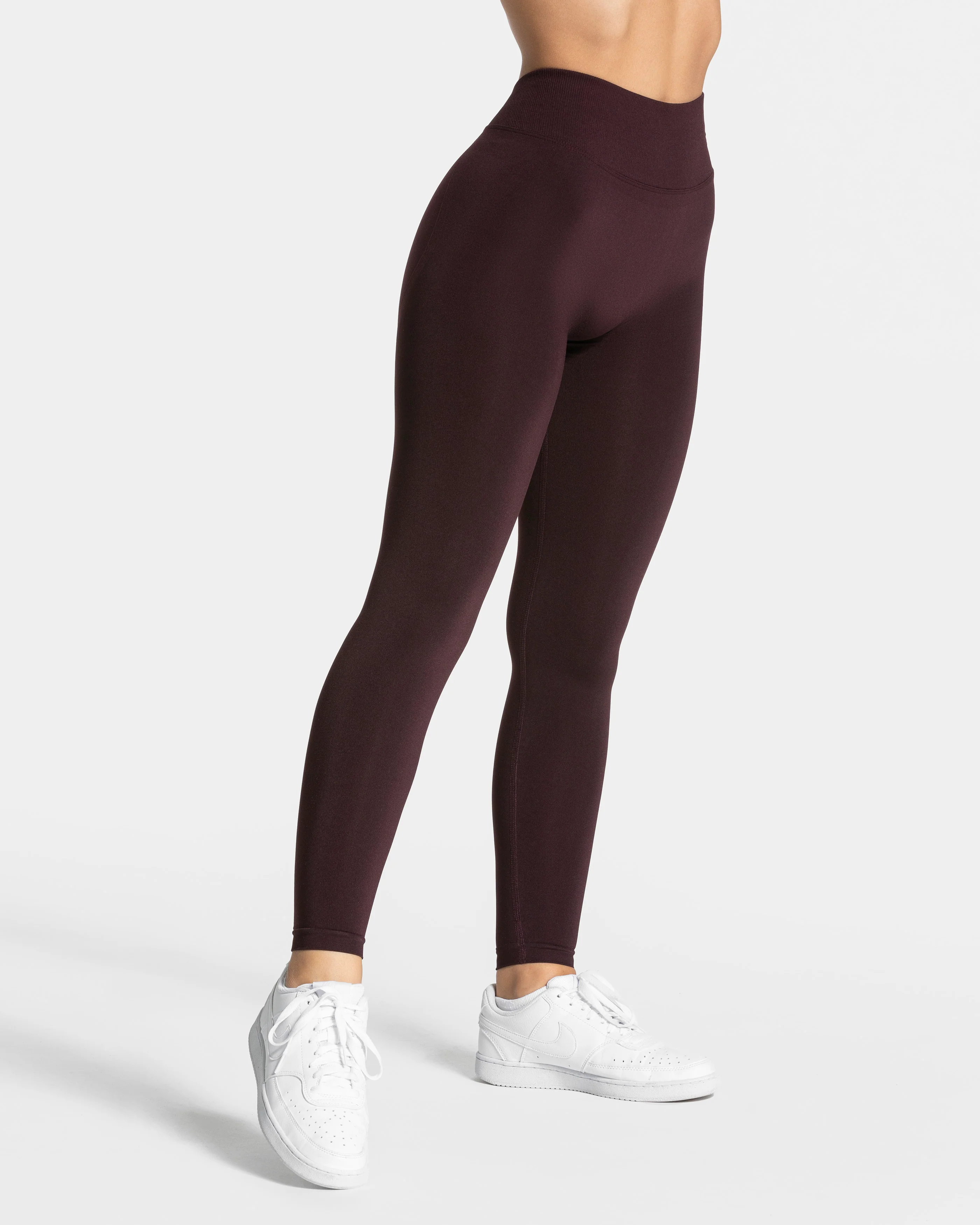 Essence V-Back Covert Scrunch Leggings "Merlot" - Image 2