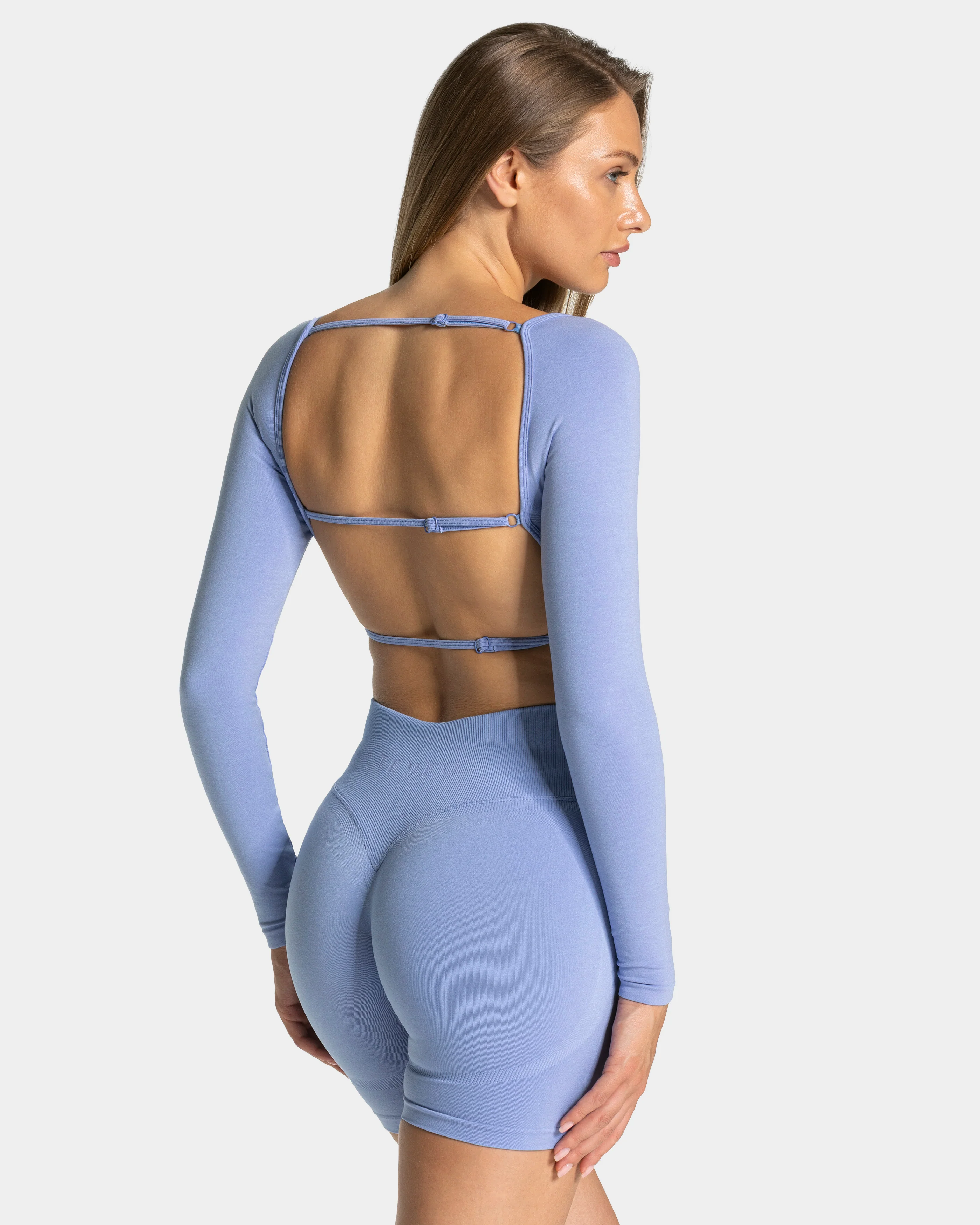 Femme Backless Longsleeve "Frozen" - Image 2