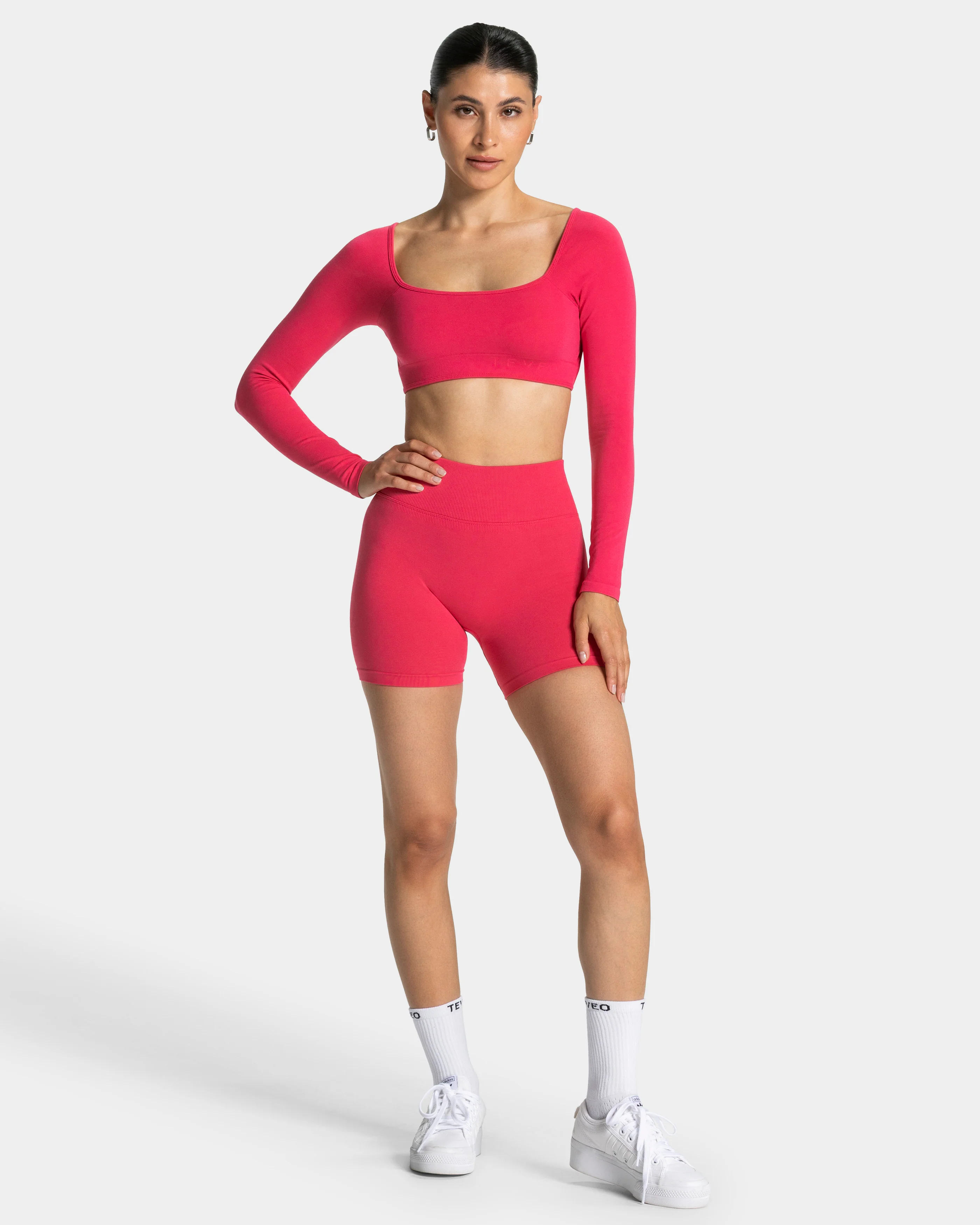 Femme Sculpt Scrunch Shorts "Berry" - Image 3