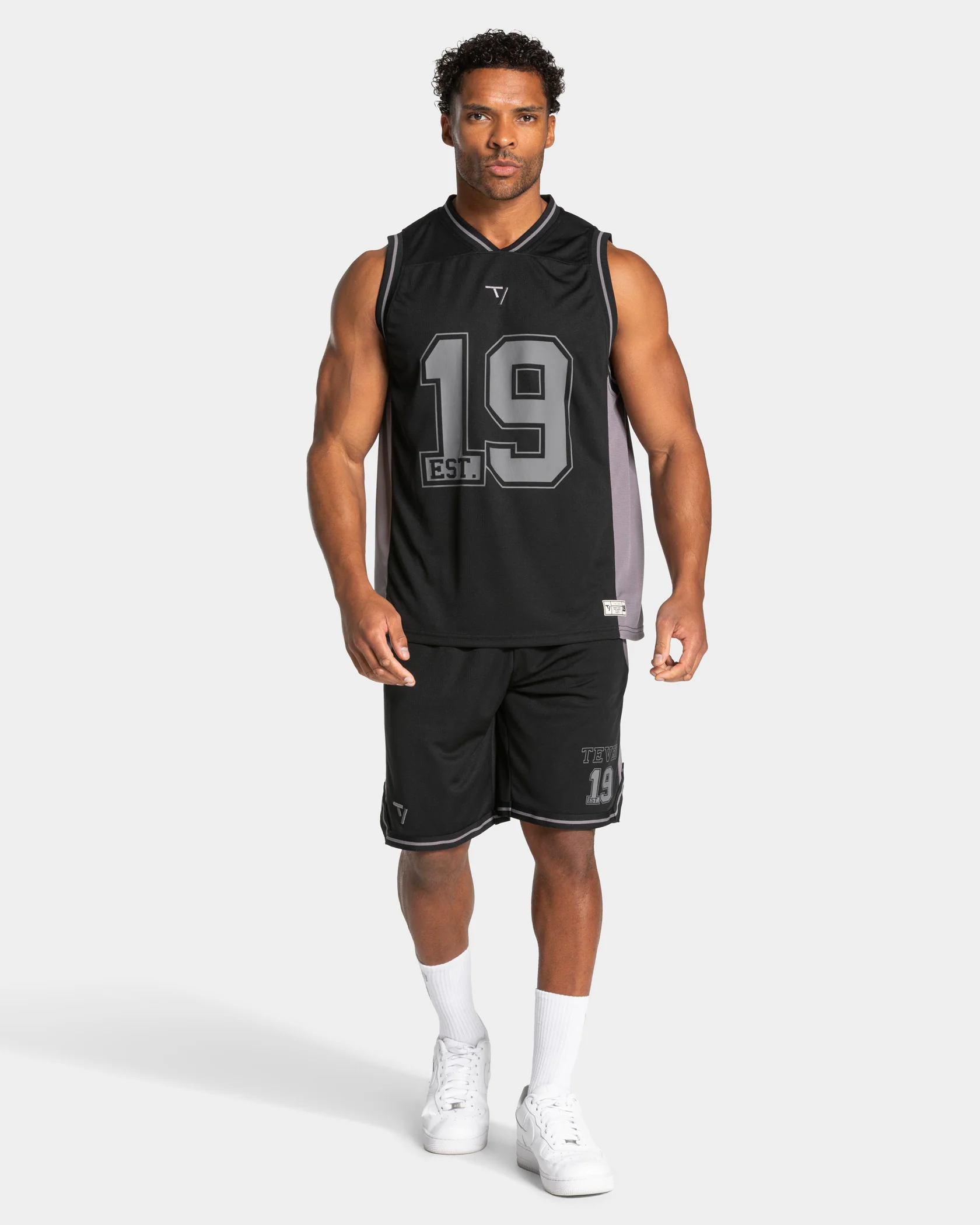 Football Shorts 9 Inch "Schwarz" - Image 3