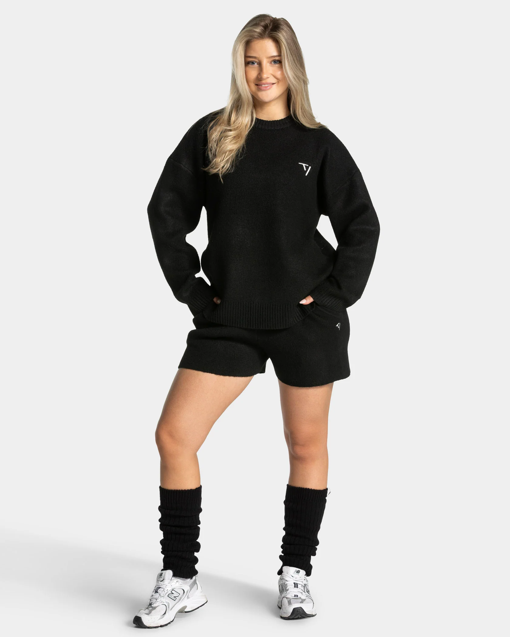 Knit Shorts "Schwarz" - Image 3