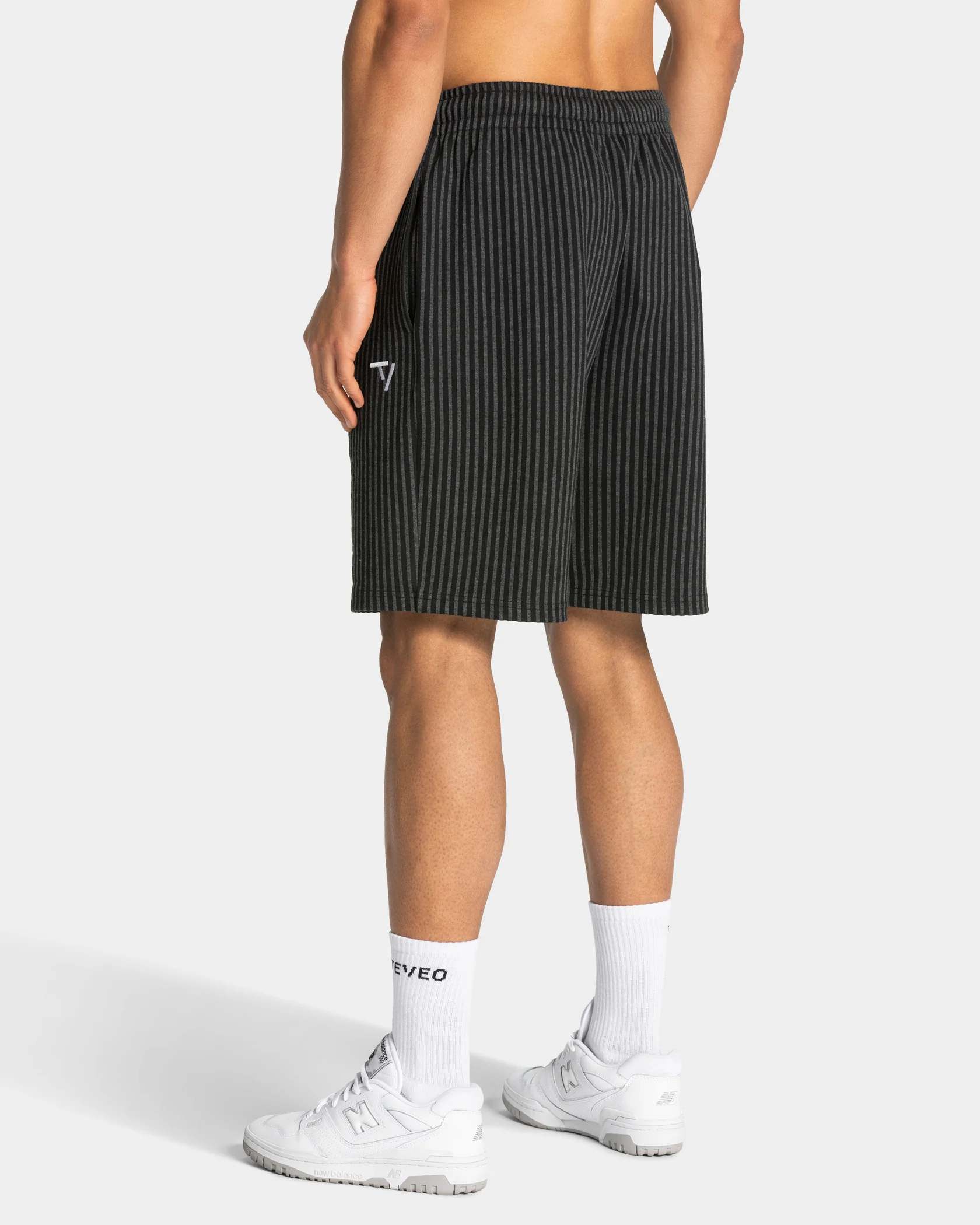 Lift Shorts "Anthrazit Stripe" - Image 2
