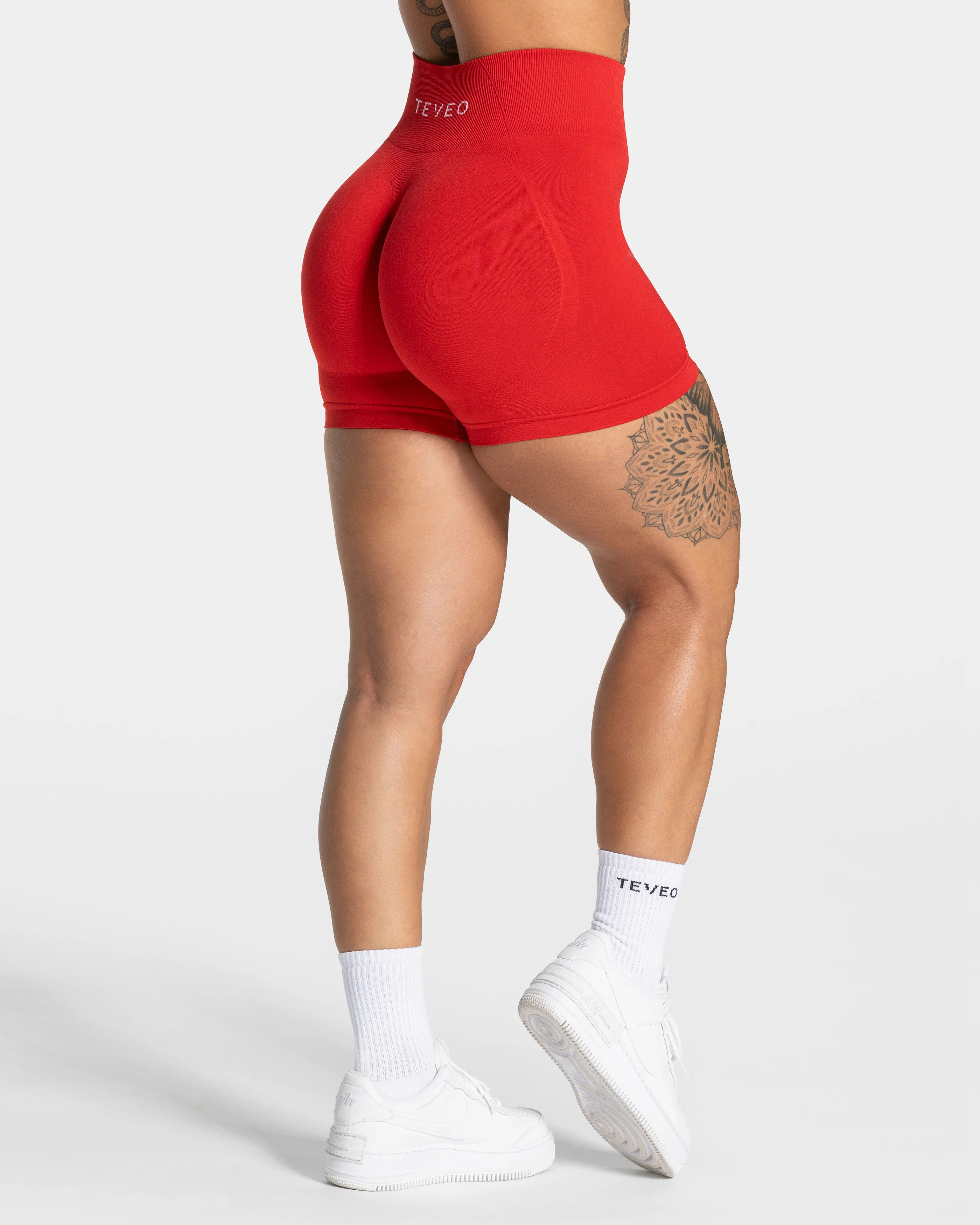 Pure Covert Scrunch Shorts "Rot"