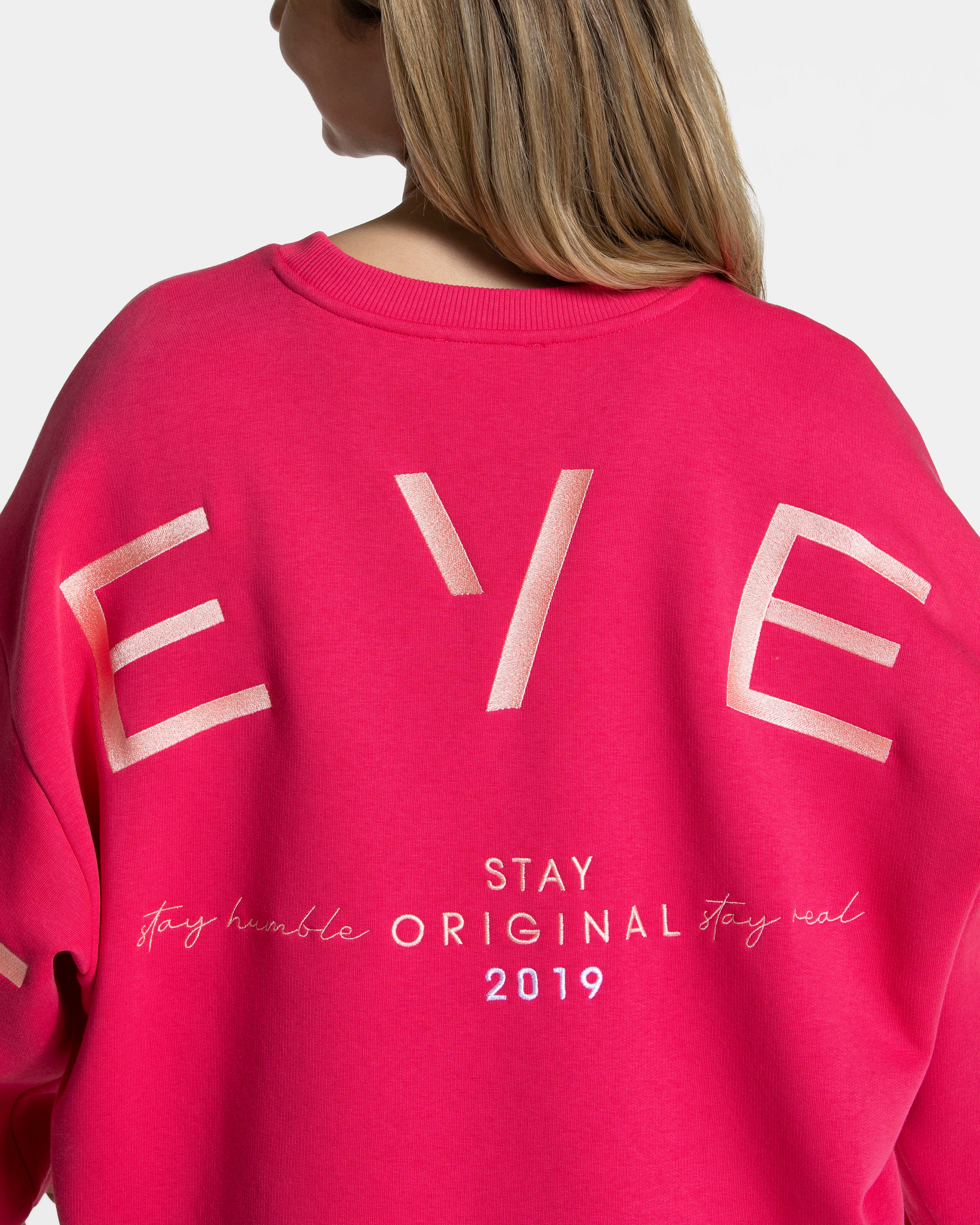 Signature Oversized Sweater "Berry" - Image 4
