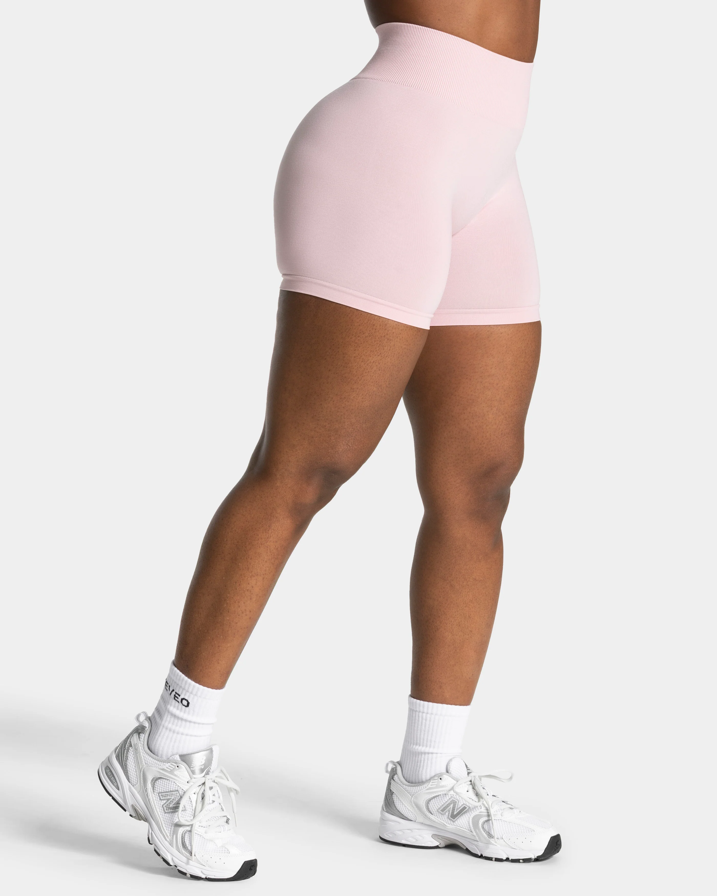 Timeless Pro Covert Scrunch Shorts "Rosa" - Image 2